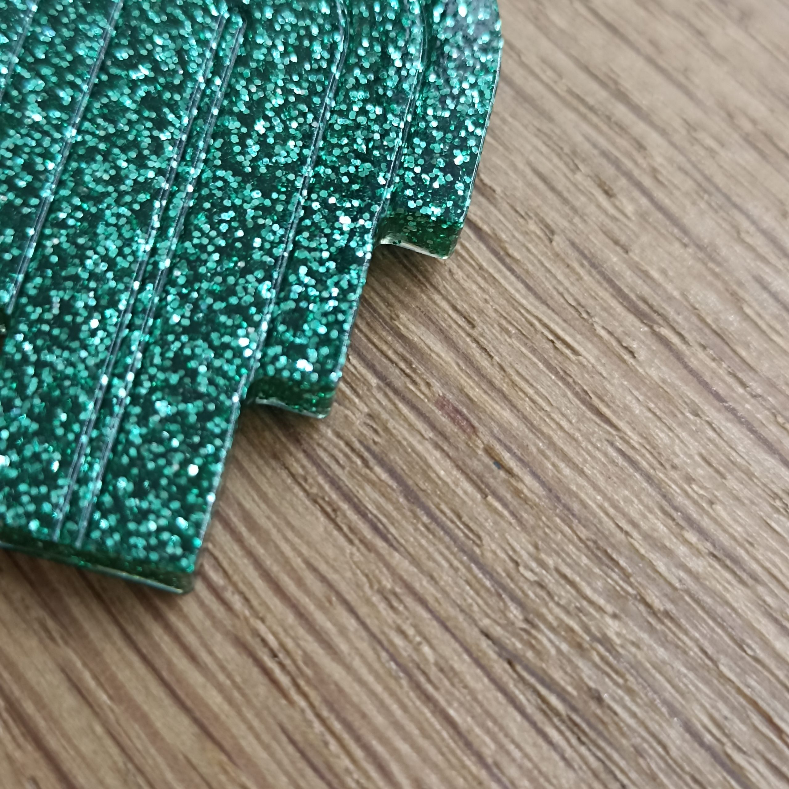 Détails Boucles d’Oreilles Vertes Pailletées